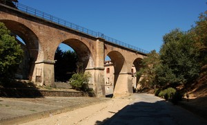Cosenza: ponte ferroviario Fratelli Bandiera