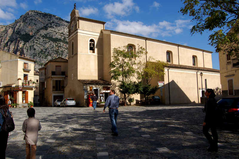 ''Civita: piazza Duomo'' - Civita