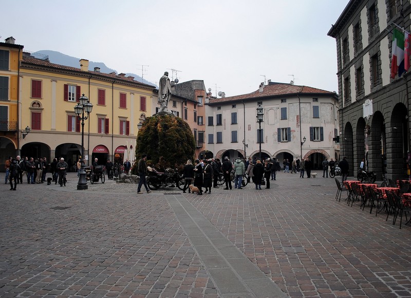 ''Piazza Garibaldi'' - Iseo