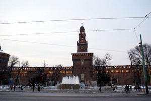 Piazza Castello sotto la neve