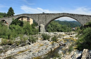 Ponte medievale sullo Scrivia