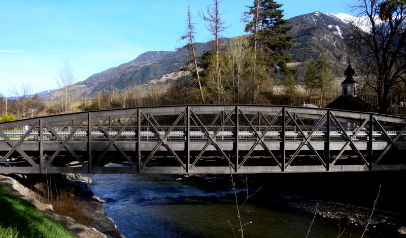 ''La chiesetta nascosta'' - Laces