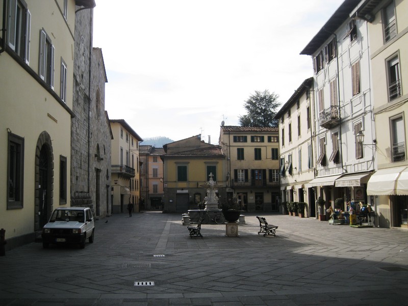 ''piazza del comune'' - Camaiore