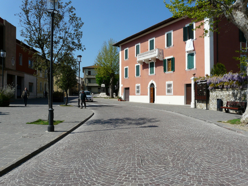 ''Piazza Capitano Bruchi (1)'' - Cinigiano