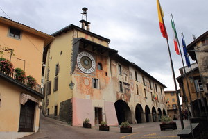 Piazza dell’orologio