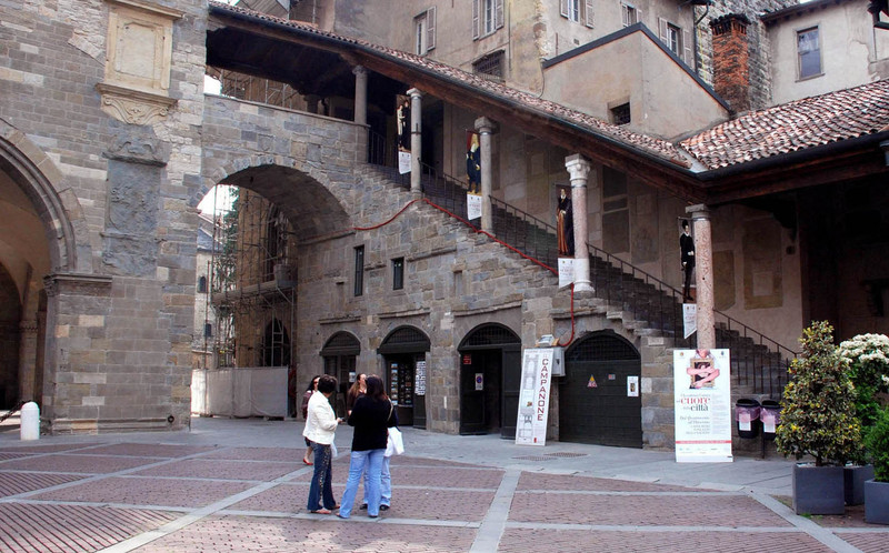 ''Ritrovo in piazza'' - Bergamo