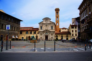 “Riservata” ai pedoni…