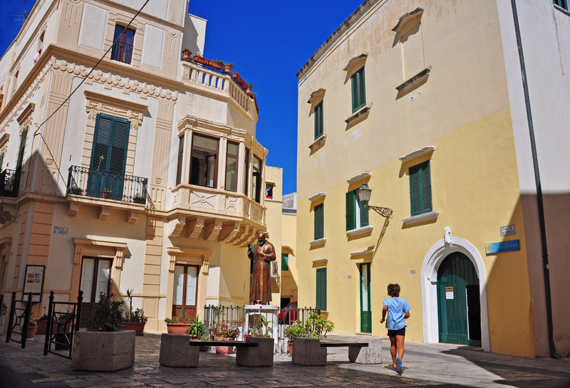 ''Piazza de Amicis'' - Gallipoli