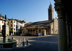 La piazza del borgo