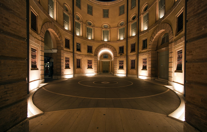 ''Ferrara_Piazzetta del Teatro Nuovo'' - Ferrara