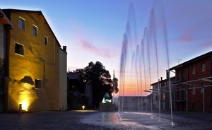 L’alba in piazzetta.