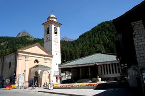 Piazza Route Dondeynaz