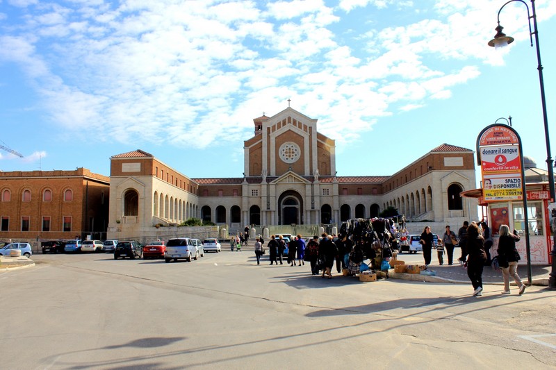 ''piazza s.maria goretti'' - Nettuno