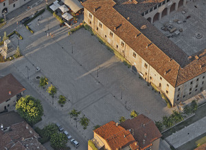 Piazza Generale Perrucchetti 2