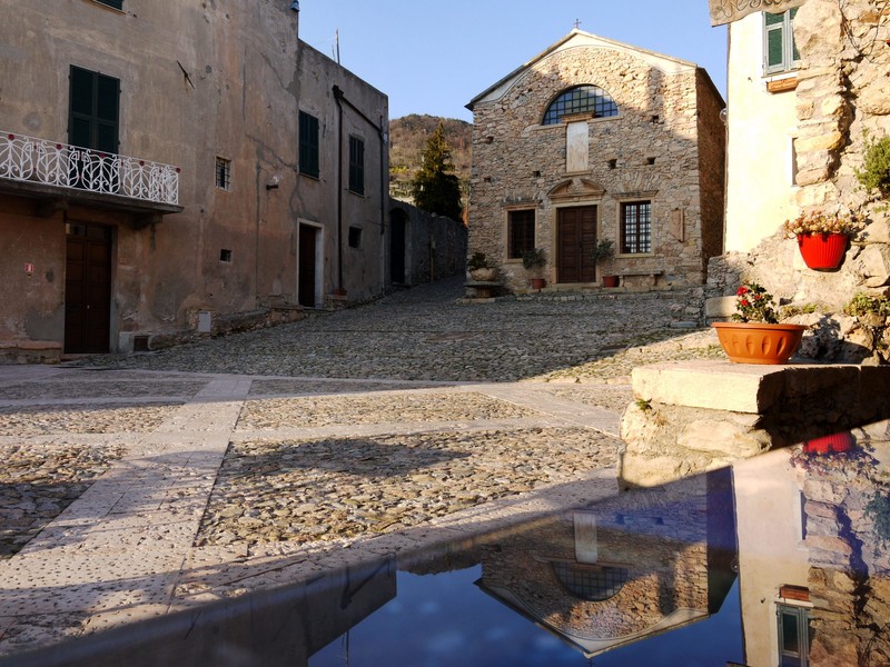 ''la piazza vanesia…'' - Borgio Verezzi