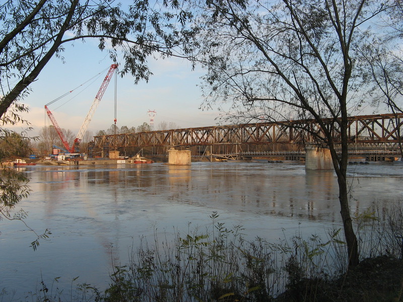 ''LA  DEMOLIZIONE'' - Piacenza