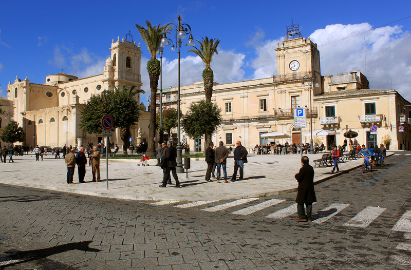 ''La domenica in Piazza Umberto I'' - Avola
