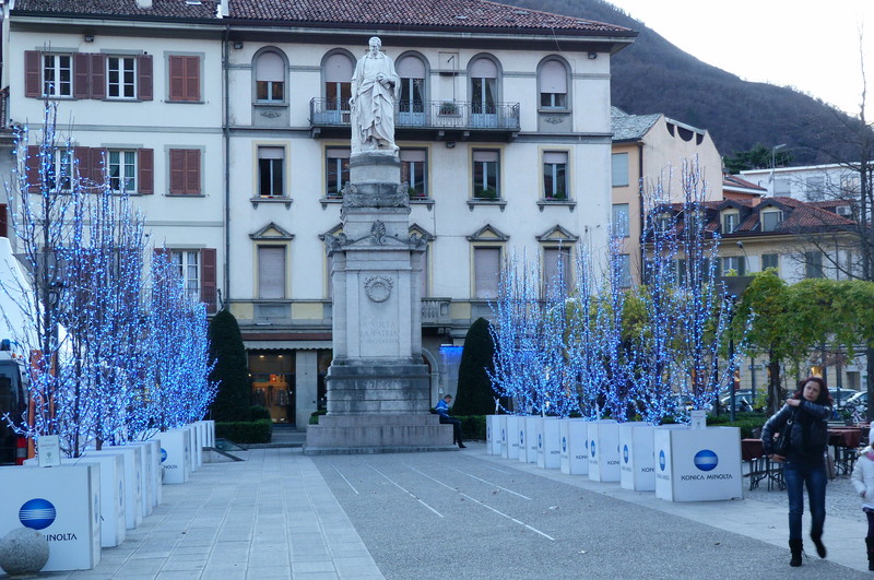 ''piazza Dante in dicembre'' - Como