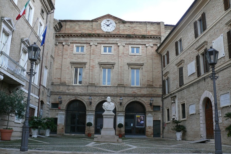 ''Piazza del Teatro'' - Loreto