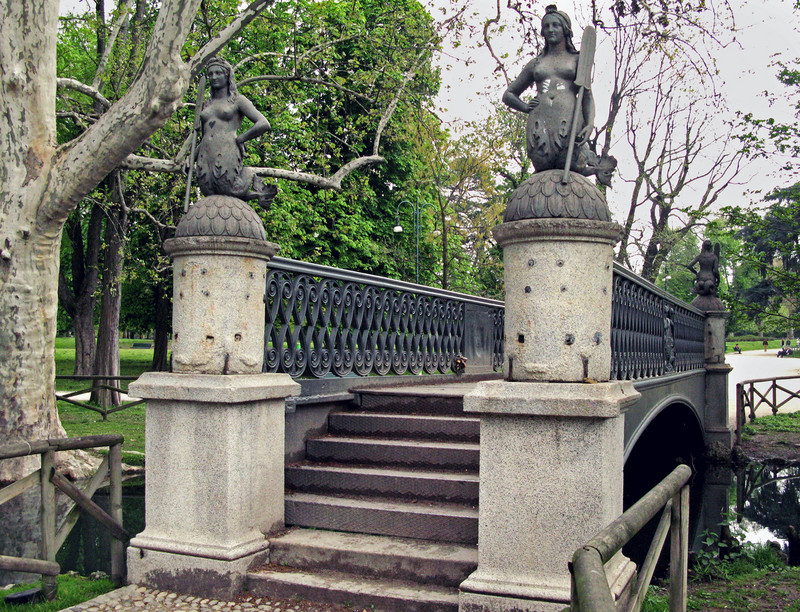 ''Attenti alle sirene!'' - Milano