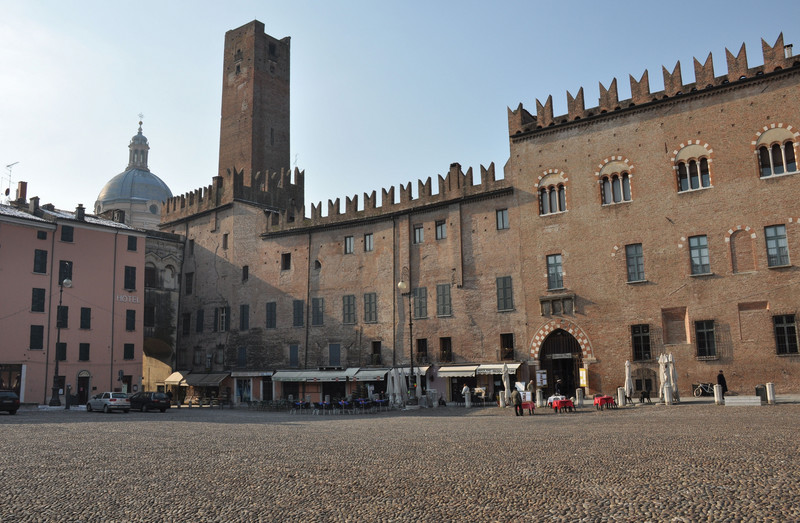 ''Piazza Sordello'' - Mantova