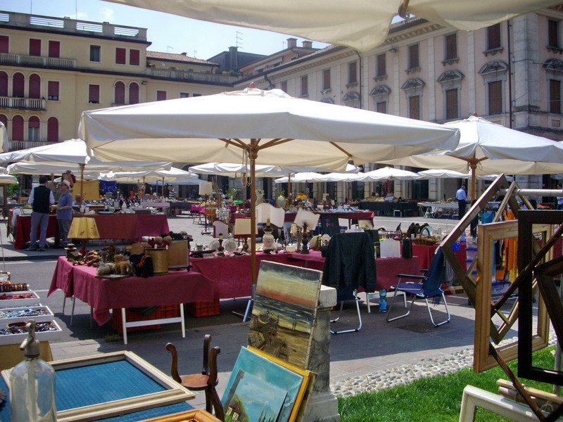 ''…in piazza a mogliano'' - Mogliano Veneto