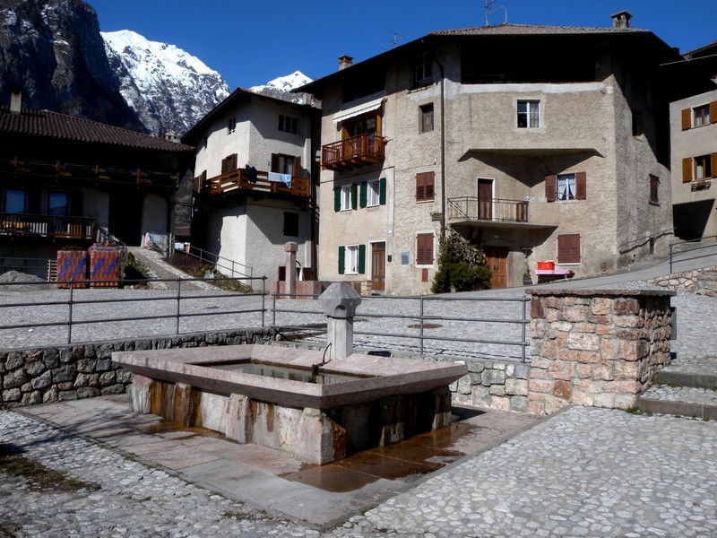 ''Tutta di sassi'' - San Lorenzo in Banale
