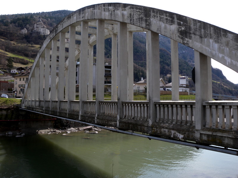 ''Un ponte verso il castello'' - Ponte Gardena