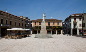 Piazza Cornelio