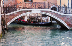 tra le vie di Venezia