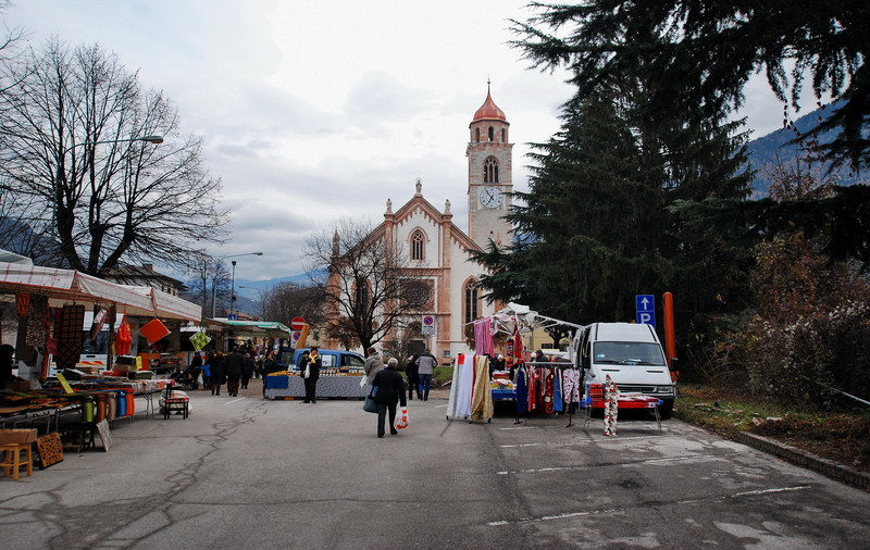 ''Mercato a Pergine'' - Pergine Valsugana