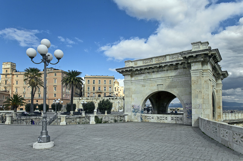 ''luci e colori caldi e freddi'' - Cagliari