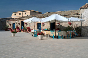 All’ombra dell’ultimo sole