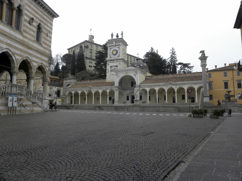 ''Piazza Libertà…il cuore pulsante di Udine'' - Udine