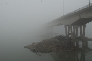 che unisce che nasconde