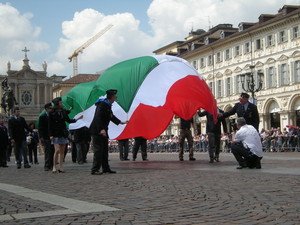Torino, Piazza San Carlo, raduno dell’aviazione
