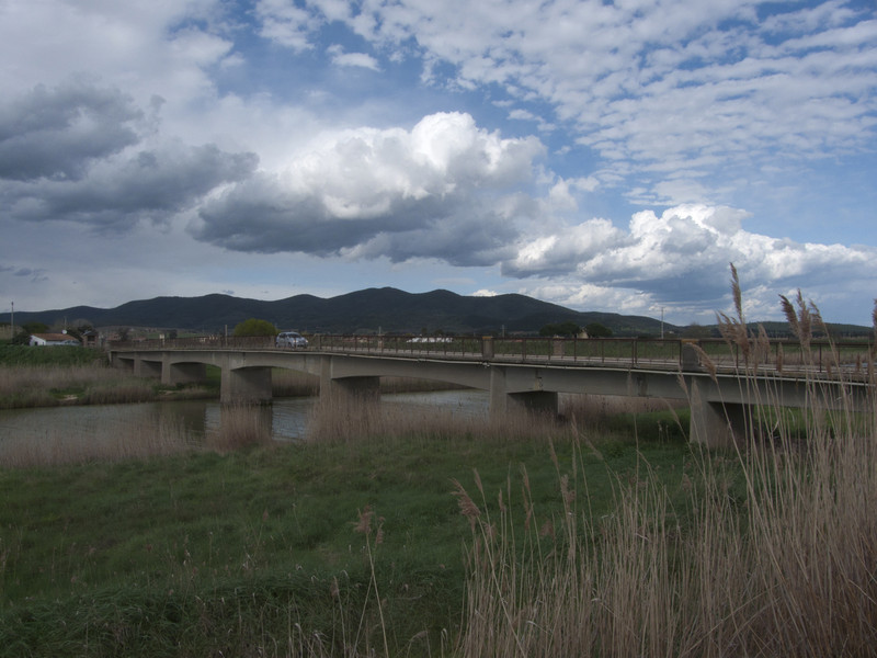 ''Nuvoloni di primavera sul ponte…'' - Grosseto