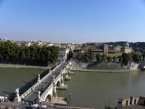 Ponte Sant’Angelo visto dall’alto.