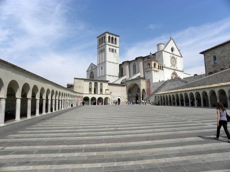 ''Piazzale inferiore Basilica di San Francesco'' - Assisi