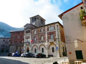 La piccola piazza  del palazzo dei marchesi