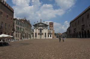 Piazza Sordello (da Goito)