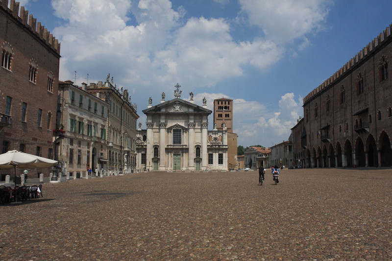 ''Piazza Sordello (da Goito)'' - Mantova