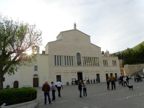 OLYMPUS DIGITAL CAMERA OLYMPUS DIGITAL CAMERA