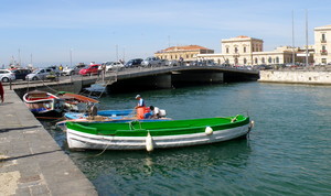 Collegamento Isola Ortigia con terraferma.