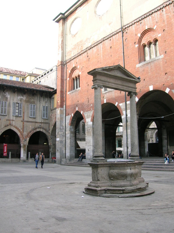 ''Il Palazzo della Ragione'' - Milano