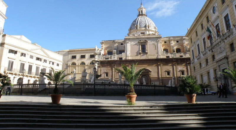 ''Caratteristica piazza.'' - Palermo