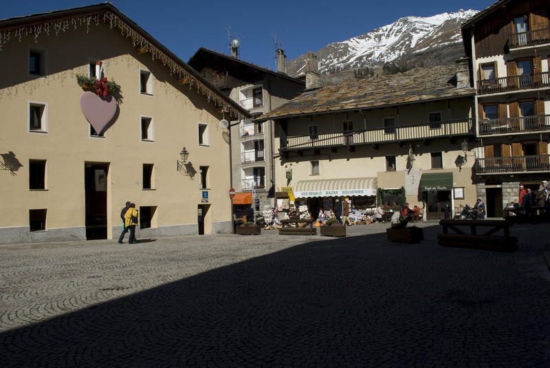 ''Piazza Chanoux'' - Cogne
