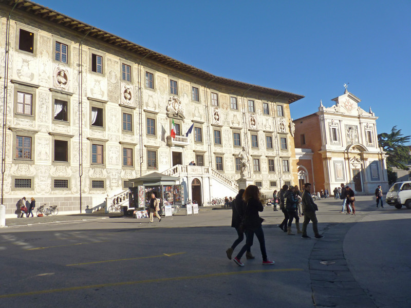 ''La piazza dei …secchioni'' - Pisa