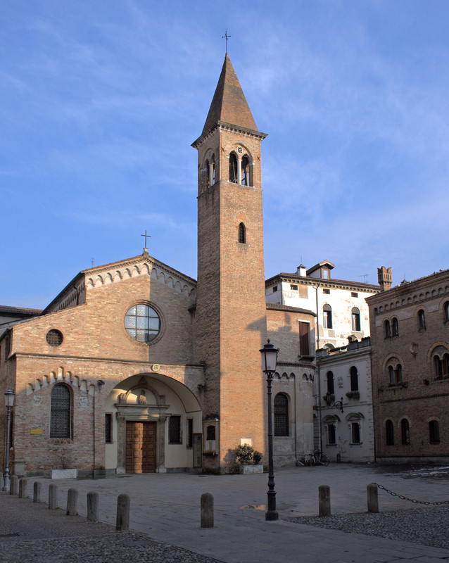 ''Dietro le piazze maggiori'' - Padova