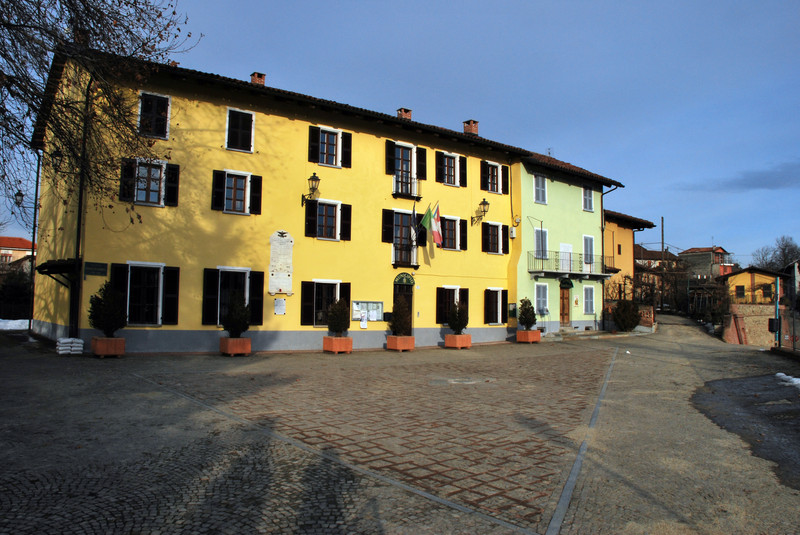 ''Piazza Mamma Margherita'' - Capriglio